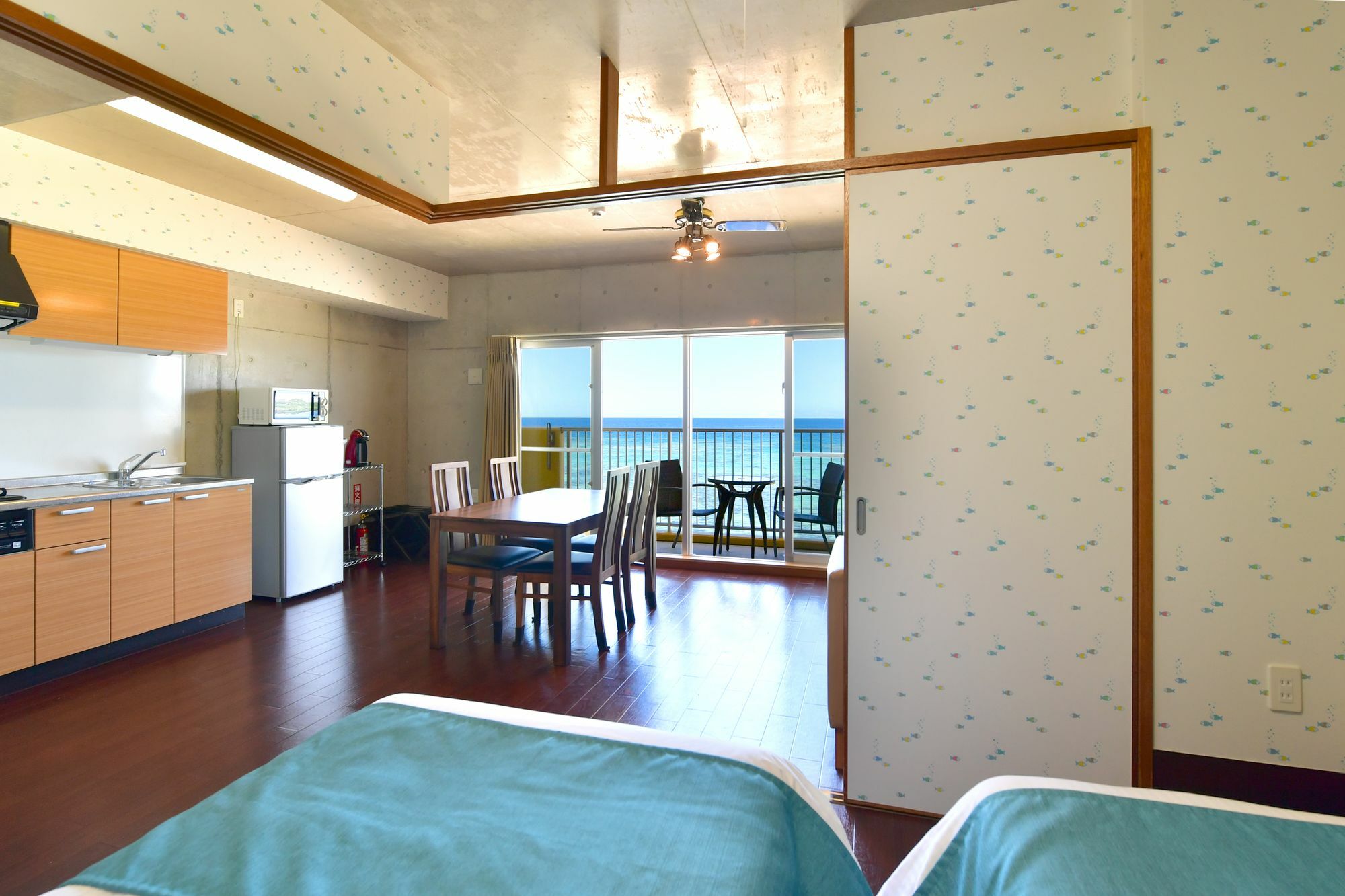 ชูระอุมิ ออน เดอะ บีช โมะโทะบุ Hotel โมโตบุ ภายนอก รูปภาพ